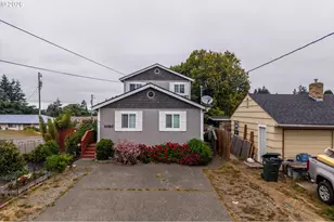 1080 State St, North Bend, OR 97459 - Photo 7