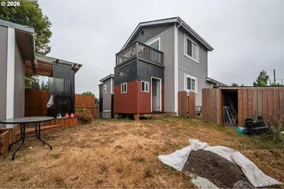 1080 State St, North Bend, OR 97459 - Photo 15