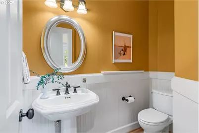 1803 NW Cedar Ridge Dr, Portland, OR 97229 - Photo 21