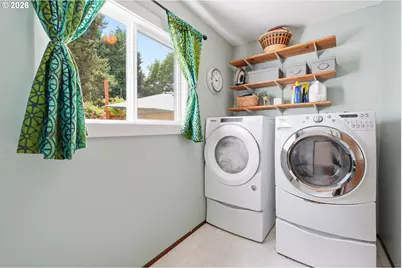 12650 SW Katherine St, Tigard, OR 97223 - Photo 13