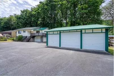 415 Burchard Dr, Scottsburg, OR 97473 - Photo 41