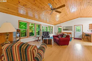 415 Burchard Dr, Scottsburg, OR 97473 - Photo 7