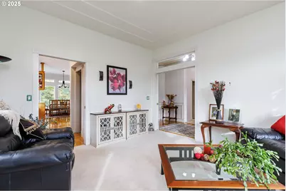 2573 SE Morlan Way, Gresham, OR 97080 - Photo 9