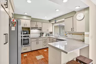 14729 NE Stanton Ct, Portland, OR 97230 - Photo 9