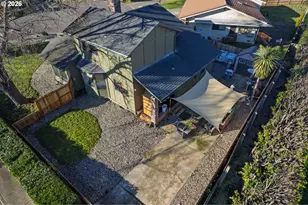 1205 NW Littlewood Ct, Roseburg, OR 97471 - Photo 21