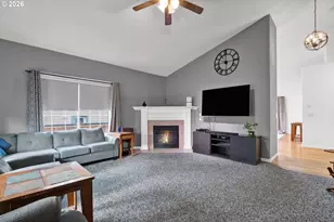 3392 Falcon Dr, Springfield, OR 97477 - Photo 7