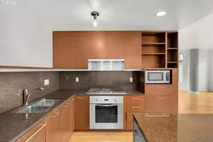 3601 S River Pkwy, Portland, OR 97239 - Photo 9