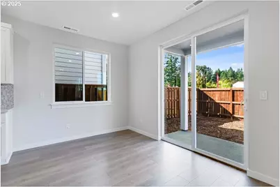 19035 SW Eureka Ln, Beaverton, OR 97007 - Photo 9