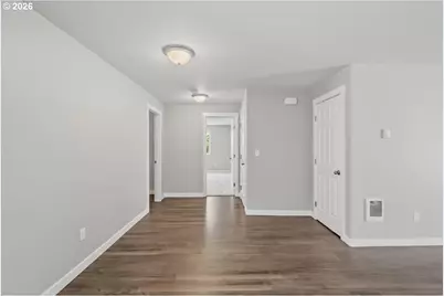 230 E Fir Dr, Gervais, OR 97026 - Photo 15