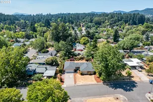 2040 NW 23rd St, Corvallis, OR 97330 - Photo 3