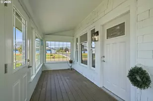 1802 8th St, Tillamook, OR 97141 - Photo 5