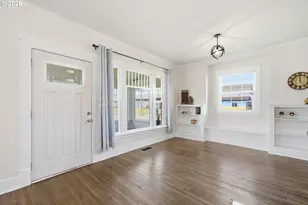 1802 8th St, Tillamook, OR 97141 - Photo 11