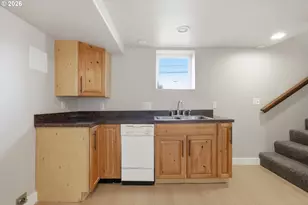 1802 8th St, Tillamook, OR 97141 - Photo 27