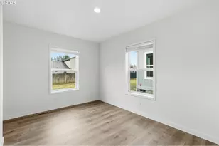 601 1/2 Helton St, Castle Rock, WA 98611 - Photo 7