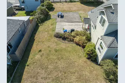 589 W Olive St, Newport, OR 97365 - Photo 37