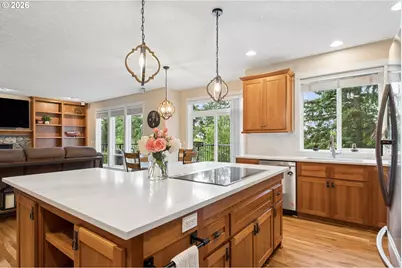 2280 Crestview Dr, West Linn, OR 97068 - Photo 11