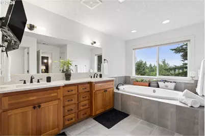 2280 Crestview Dr, West Linn, OR 97068 - Photo 23