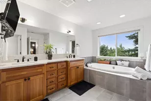 2280 Crestview Dr, West Linn, OR 97068 - Photo 23