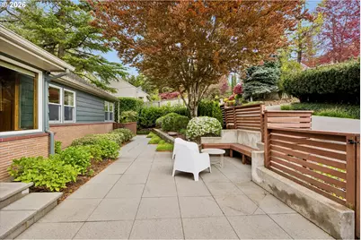 3185 SW 72nd Ave, Portland, OR 97225 - Photo 3