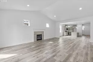 702 Tigerlily St, Silverton, OR 97381 - Photo 15