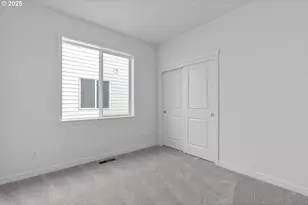 702 Tigerlily St, Silverton, OR 97381 - Photo 23