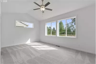 702 Tigerlily St, Silverton, OR 97381 - Photo 17