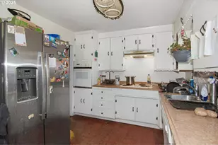 3964 Clinton Ave, Klamath Falls, OR 97603 - Photo 11