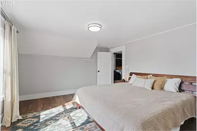 8243 NE Hassalo St, Portland, OR 97220 - Photo 21