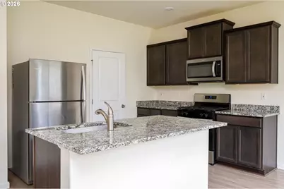 4215 SW Myrtle Ave, Gresham, OR 97080 - Photo 3