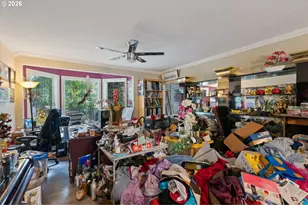 10140 SE Division St, Portland, OR 97266 - Photo 9