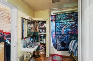 51014 Dement Creek Rd, Myrtle Point, OR 97458 - Photo 17