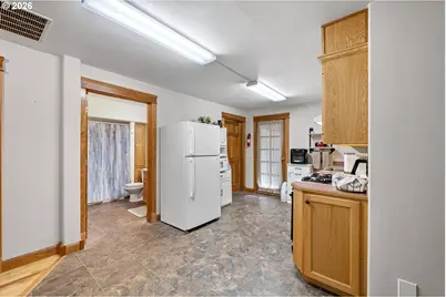 35676 Oak View Dr, Brownsville, OR 97327 - Photo 27