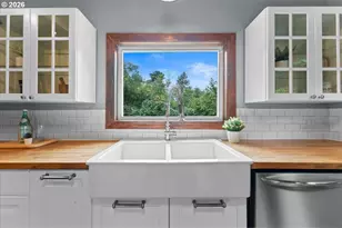 12260 SW Butner Rd, Portland, OR 97225 - Photo 17