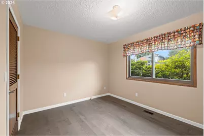 2111 Club House Dr, West Linn, OR 97068 - Photo 21