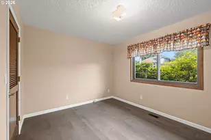 2111 Club House Dr, West Linn, OR 97068 - Photo 21
