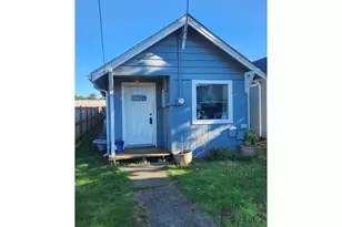 945 NE Commercial St, Waldport, OR 97394 - Photo 1