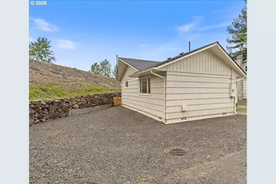 114 Cherry St NW, Castle Rock, WA 98611 - Photo 33
