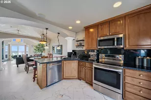 150 N Pacific St, Rockaway Beach, OR 97136 - Photo 11