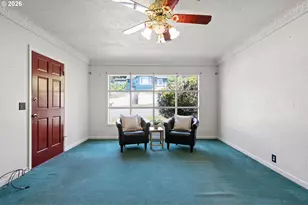 526 S 3rd St, Springfield, OR 97477 - Photo 7
