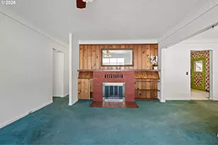 526 S 3rd St, Springfield, OR 97477 - Photo 5