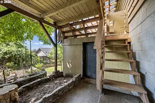 526 S 3rd St, Springfield, OR 97477 - Photo 35