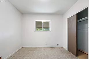 526 S 3rd St, Springfield, OR 97477 - Photo 21