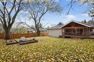 4795 NW Kahneeta Dr, Portland, OR 97229 - Photo 5