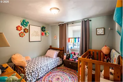740 65th St, Springfield, OR 97478 - Photo 25