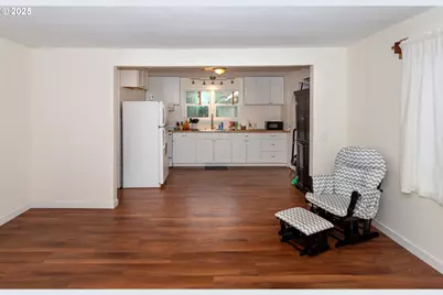 166 Iowa St, Eugene, OR 97402 - Photo 7