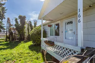 166 Iowa St, Eugene, OR 97402 - Photo 3