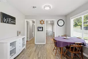 705 E 21st Pl, The Dalles, OR 97058 - Photo 11