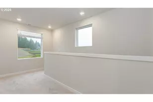 9355 SE Crystal Rose St, Happy Valley, OR 97086 - Photo 13