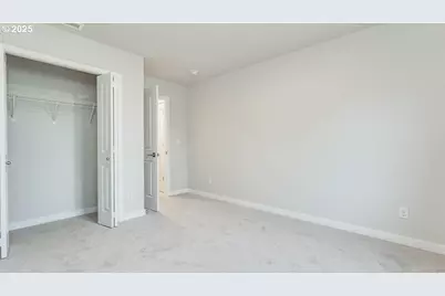 9355 SE Crystal Rose St, Happy Valley, OR 97086 - Photo 19