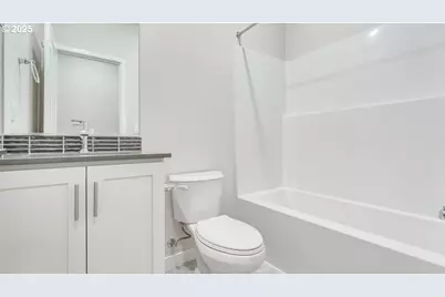 9355 SE Crystal Rose St, Happy Valley, OR 97086 - Photo 3